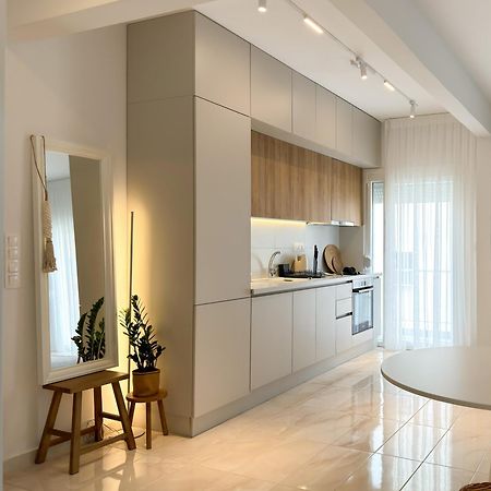 Luxury Downtown Apartment Guya テッサロニキ エクステリア 写真