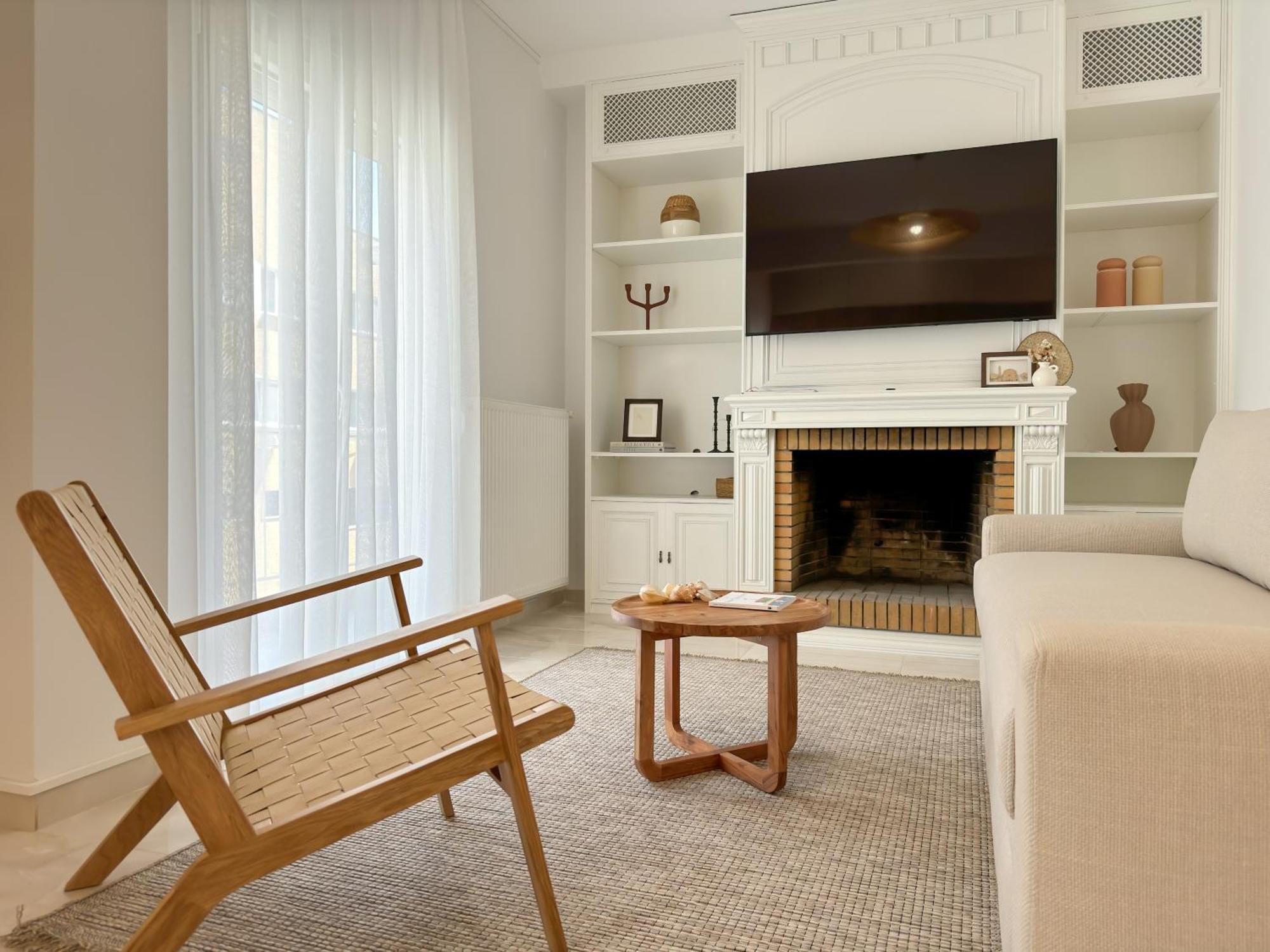 Luxury Downtown Apartment Guya テッサロニキ エクステリア 写真