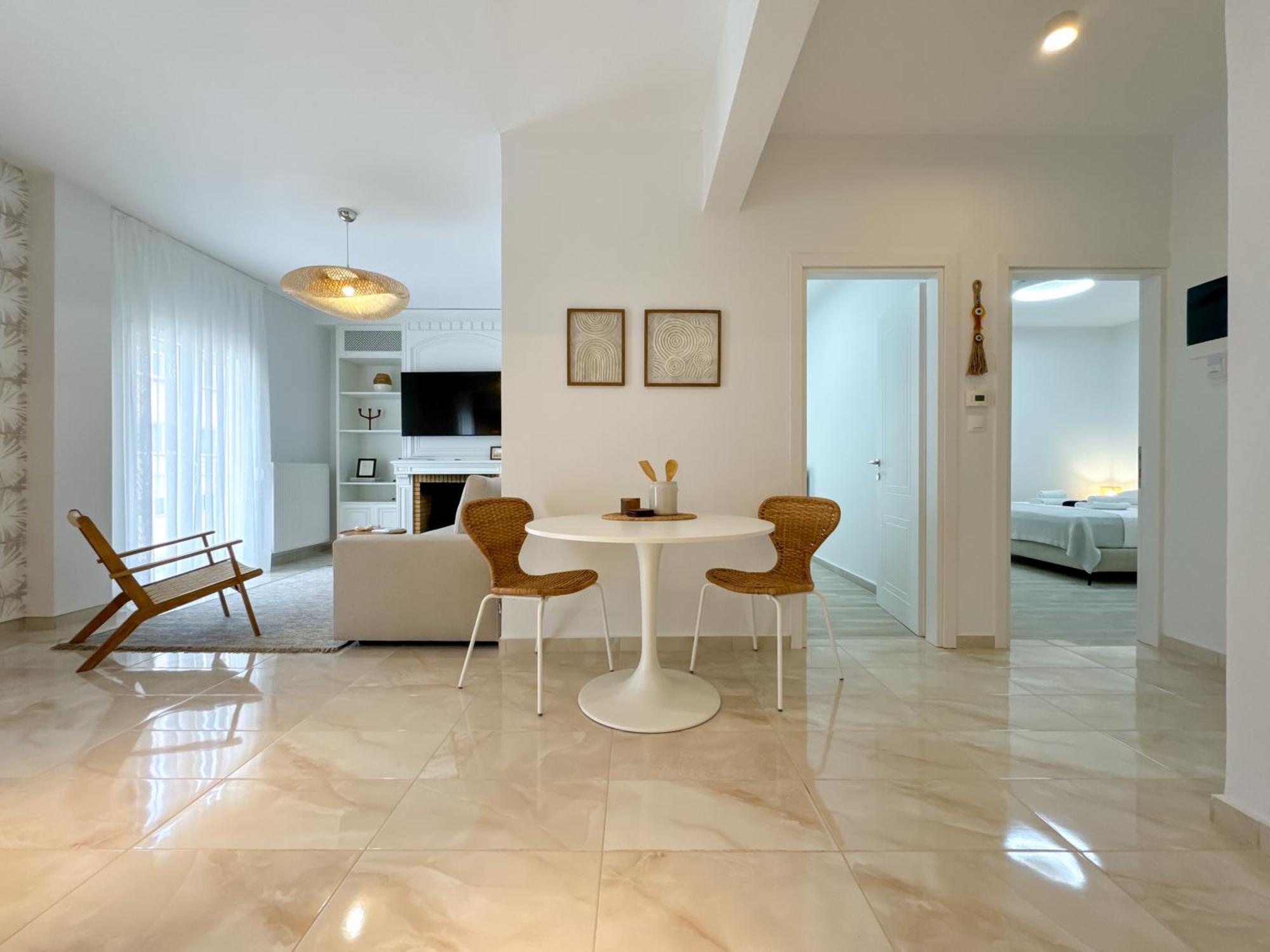 Luxury Downtown Apartment Guya テッサロニキ エクステリア 写真
